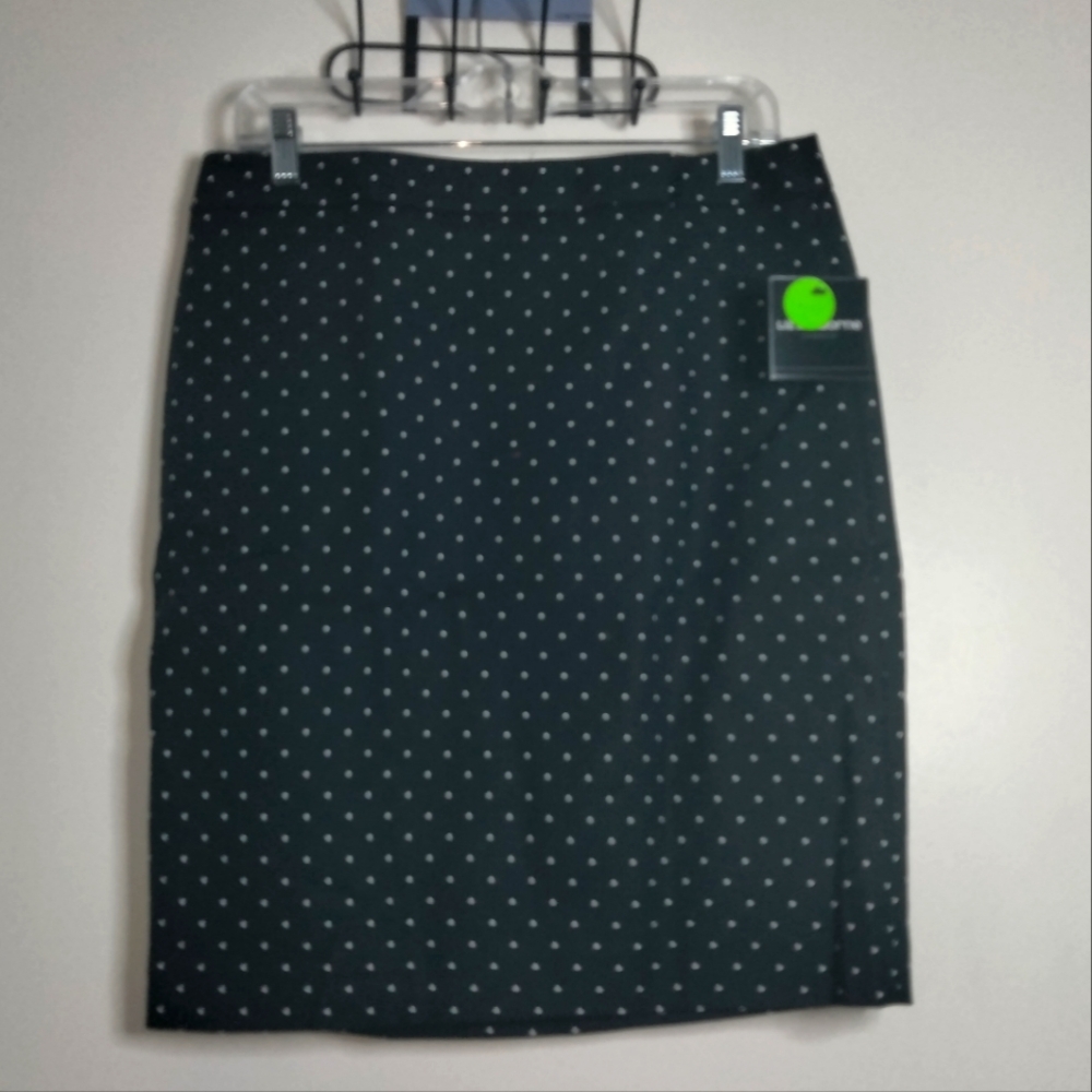 Liz Claiborne (Size 8) Black & White Polka Dot Back Zip Pencil Skirt (NEW-NWT)